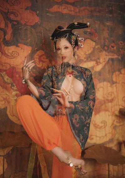 男人狂揉吃奶胸视频